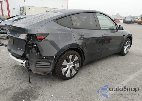 2022 Tesla Model Y Long Range Dual Motor All-Wheel Drive from USA, damaged, VIN 7SAYGDEE1NF558865